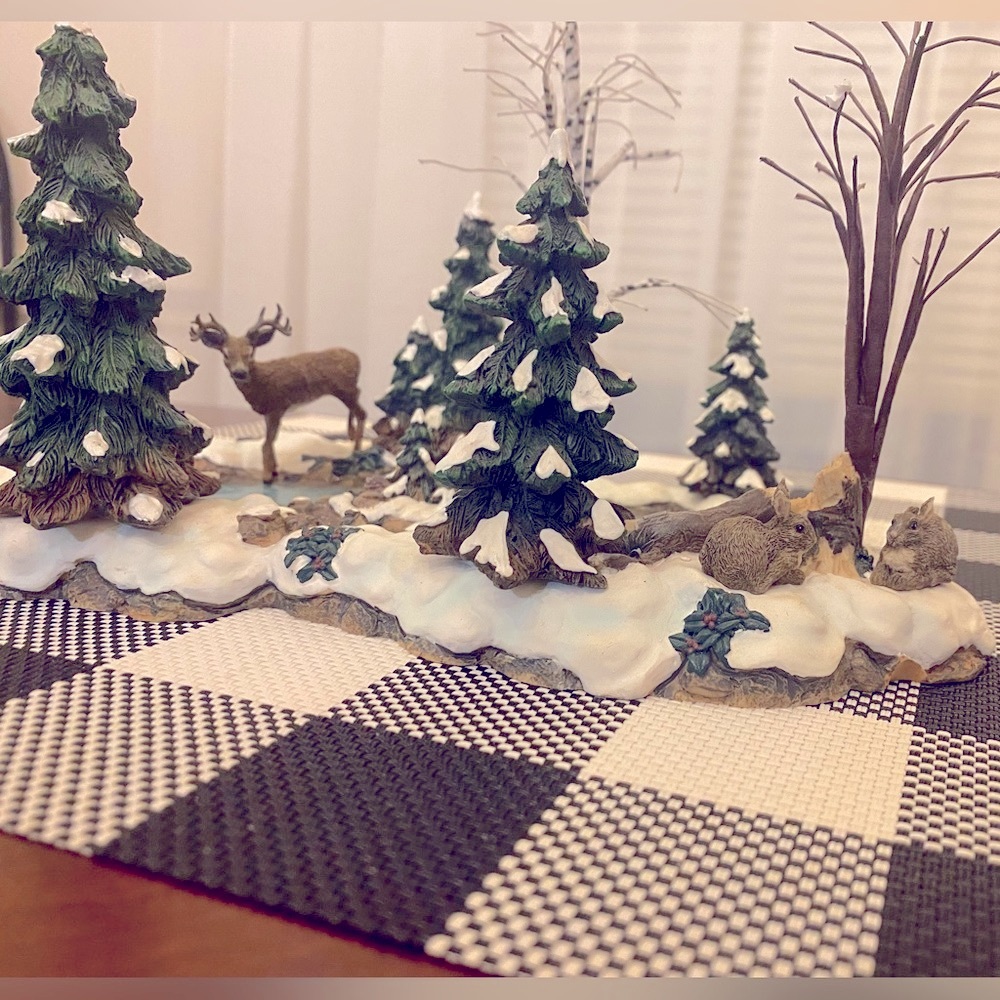 Pristine Dept 56 Village Accessories Woodland Animals at Mill Creek #52720